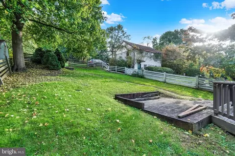 61 E Main St, Windsor, PA 17366 photo 7