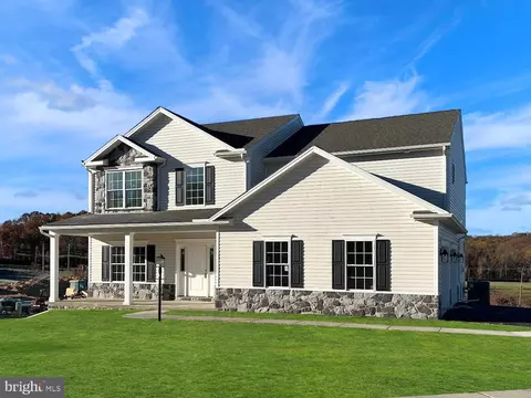 2 Bentley Ct, York Haven, PA 17370