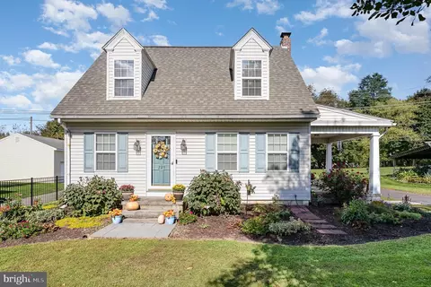 229 Dew Drop Rd, York, PA 17402