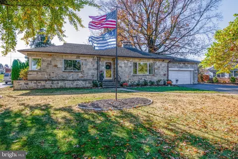 3312 Stone Ridge Rd, York, PA 17402