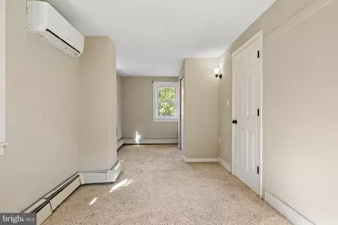 105 E Main St, Windsor, PA 17366 photo 18