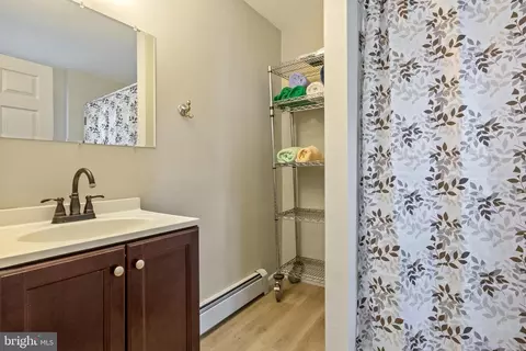105 E Main St, Windsor, PA 17366 photo 14