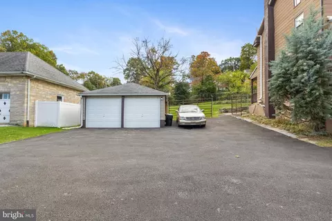 105 E Main St, Windsor, PA 17366 photo 36