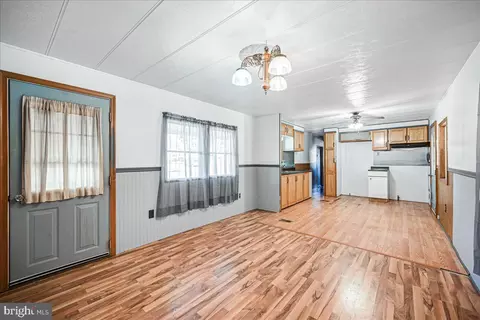 902 Baer Ave, Hanover, PA 17331 photo 4