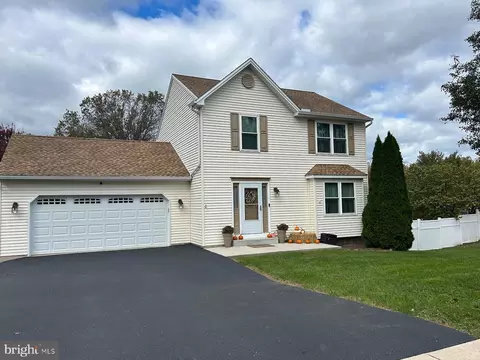 120 Farm Ln, Manchester, PA 17345