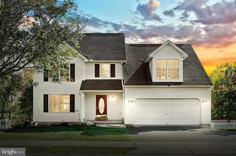 2769 Loman Ave, York, PA 17408