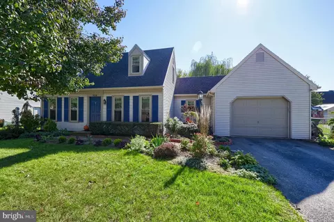 3834 Silver Spur Dr, York, PA 17402