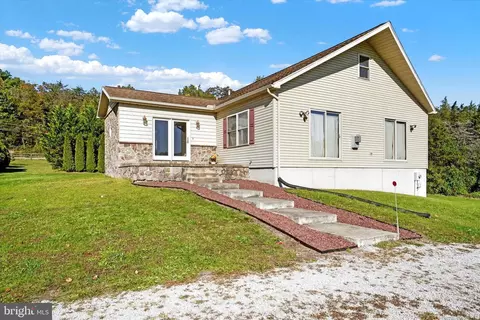 1640 Alpine Rd, Wellsville, PA 17365