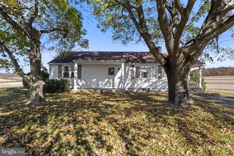 11225 Shaulls Rd, Felton, PA 17322