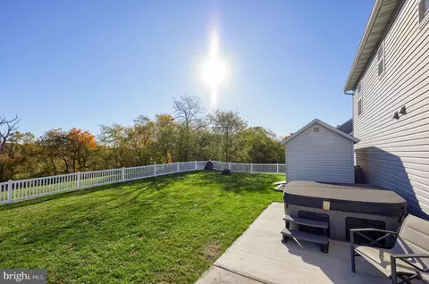 80 Bryn Way, Mount Wolf, PA 17347 photo 2