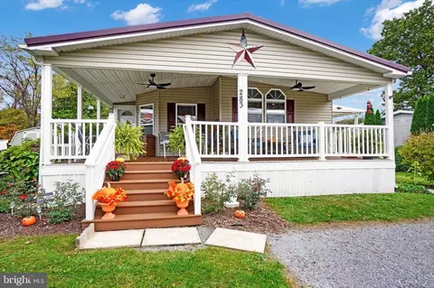 800 York Rd #283, Dover, PA 17315