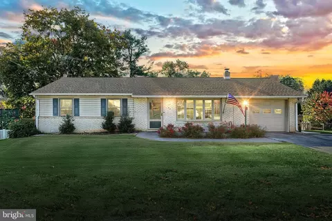 20 Virginia Ave, Shrewsbury, PA 17361