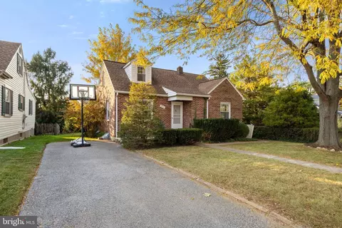 204 Wynwood Rd, York, PA 17402