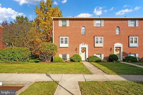 419 Weldon Dr #419, York, PA 17404