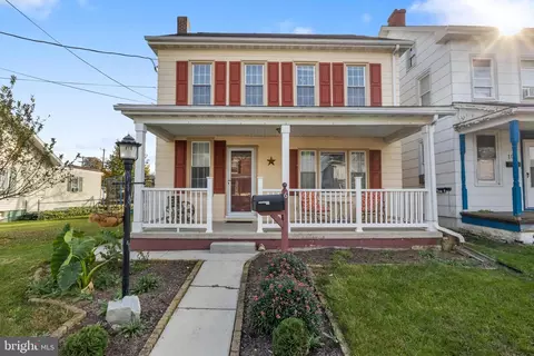 6 Linden Ave, Hanover, PA 17331
