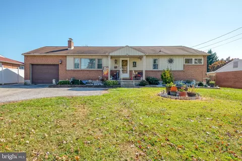 1730 Church Rd, York, PA 17408