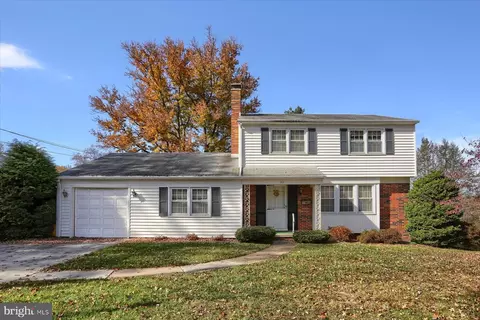 167 Old Ford Dr, Camp Hill, PA 17011
