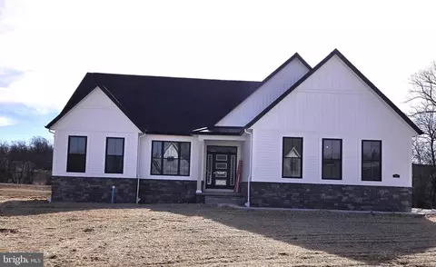 115 Onyx Dr #53, Hanover, PA 17331