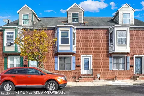 341 Oak Ln, York, PA 17401