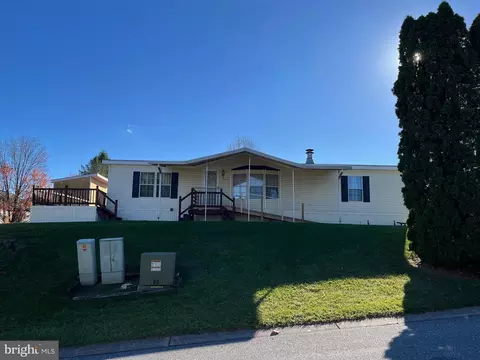 736 Shawna Ave, York, PA 17402