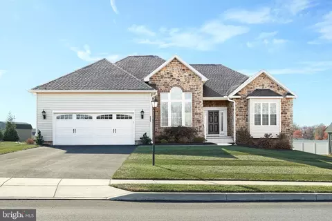 Exterior - 235 Ripple Dr, Hanover, PA 17331 photo 2 of 3