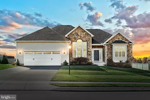 235 Ripple Dr, Hanover, PA 17331