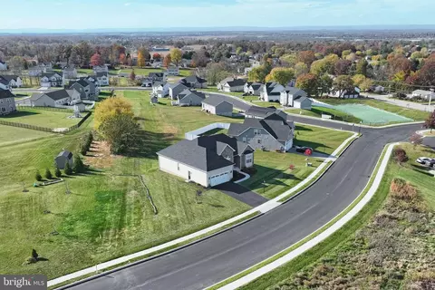 View/Area - 235 Ripple Dr, Hanover, PA 17331 photo 4 of 11