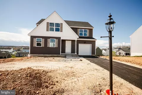 317 Valley View Cir #98, York, PA 17408