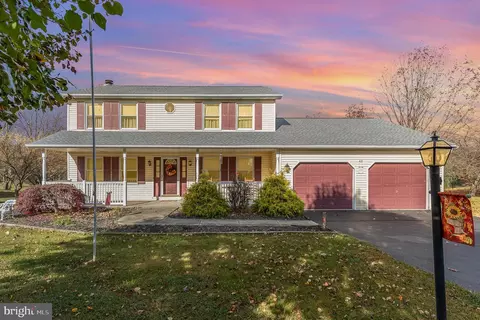 40 Spring Dr, Dillsburg, PA 17019