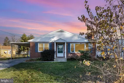 2385 Derry Rd, York, PA 17408