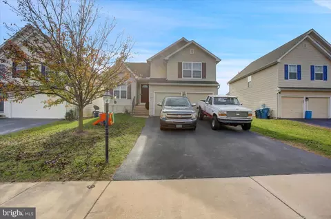 610 Thomas Armor Dr, Windsor, PA 17366 photo 1