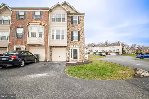 259 Country Ridge Dr, Red Lion, PA 17356
