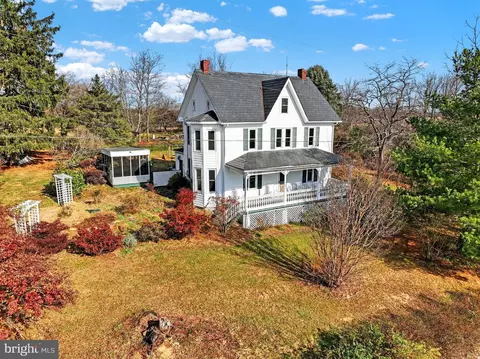 10875 Wheat Rd, New Park, PA 17352