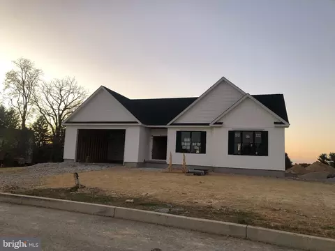 65 Bright #8, Hanover, PA 17331