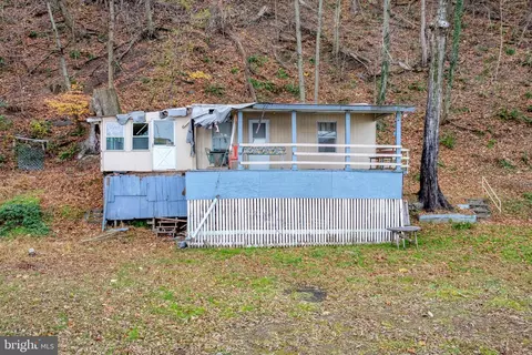 253 Murphys Hollow Ln, Wrightsville, PA 17368