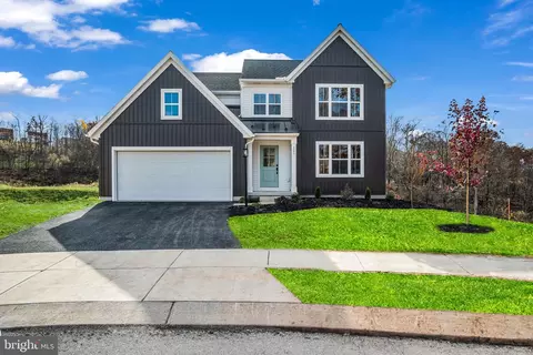 205 Red Maple Dr, Etters, PA 17319