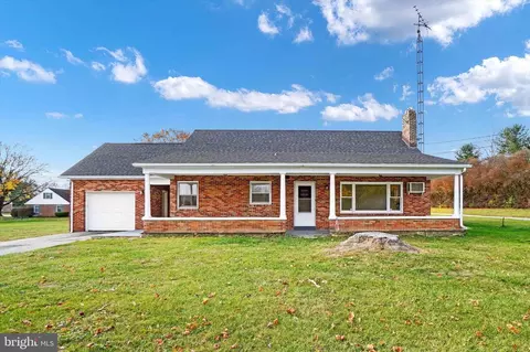 2590 Cape Horn Rd, York, PA 17402