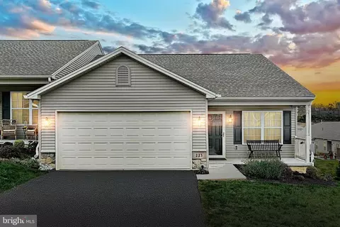 223 Jutland Way #266, Red Lion, PA 17356