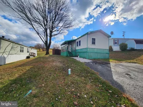 105 Keith Dr, Windsor, PA 17366 photo 1