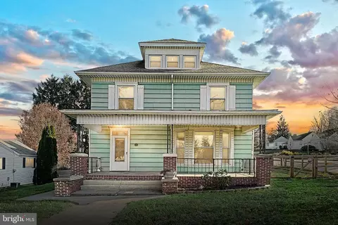 401 N Lombard St, Dallastown, PA 17313