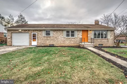 344 Penn St, Hanover, PA 17331