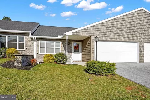 4805 Orchid Way #43, Dover, PA 17315