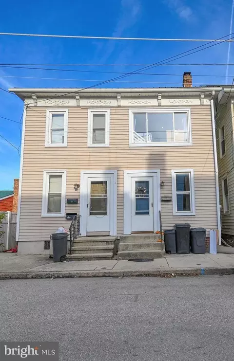 24 12 Mcallister St, Hanover, PA 17331