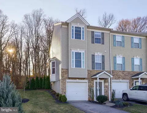 324 Bruaw Dr, York, PA 17406