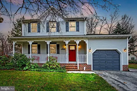 15 Ivy Cir, Hanover, PA 17331