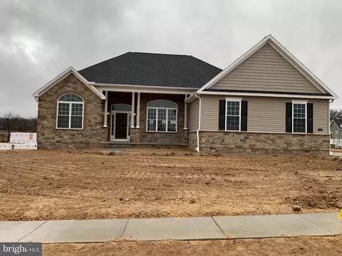 58 Bright Ln #19, Hanover, PA 17331