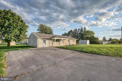 620 E Canal Rd, York, PA 17404