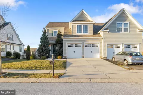 554 Lake Redman Ct, Seven Valleys, PA 17360