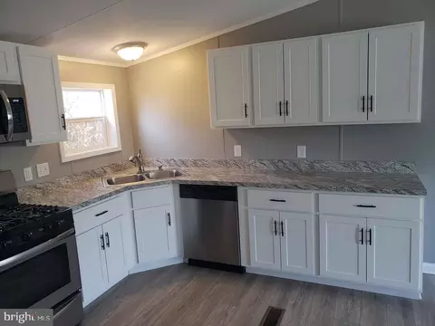 90 Cherokee Dr, Windsor, PA 17366 photo 7