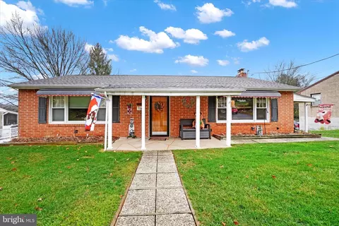 129 Pine St, Glen Rock, PA 17327